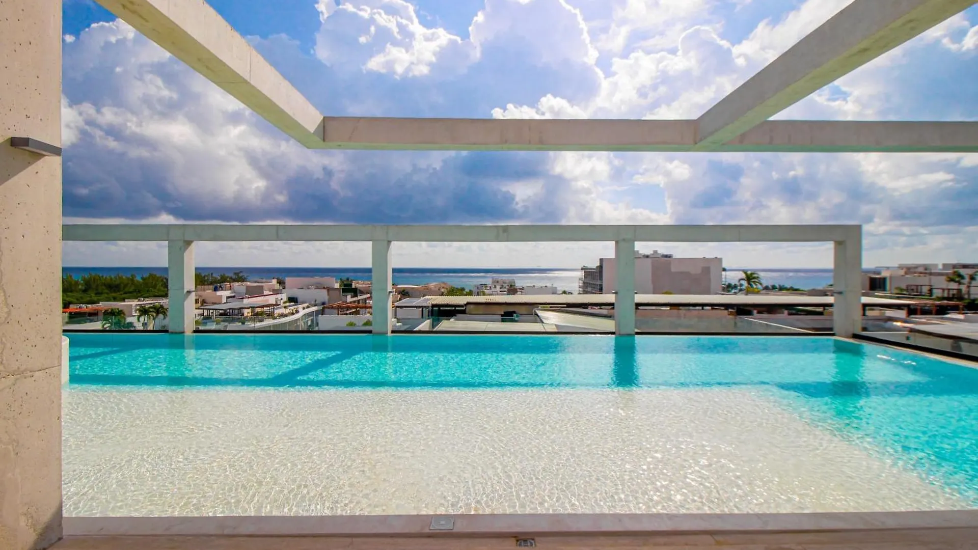 Ceren Luxury Apartments # 503A Πλάγια Ντελ Κάρμεν 0*,  Μεξικό