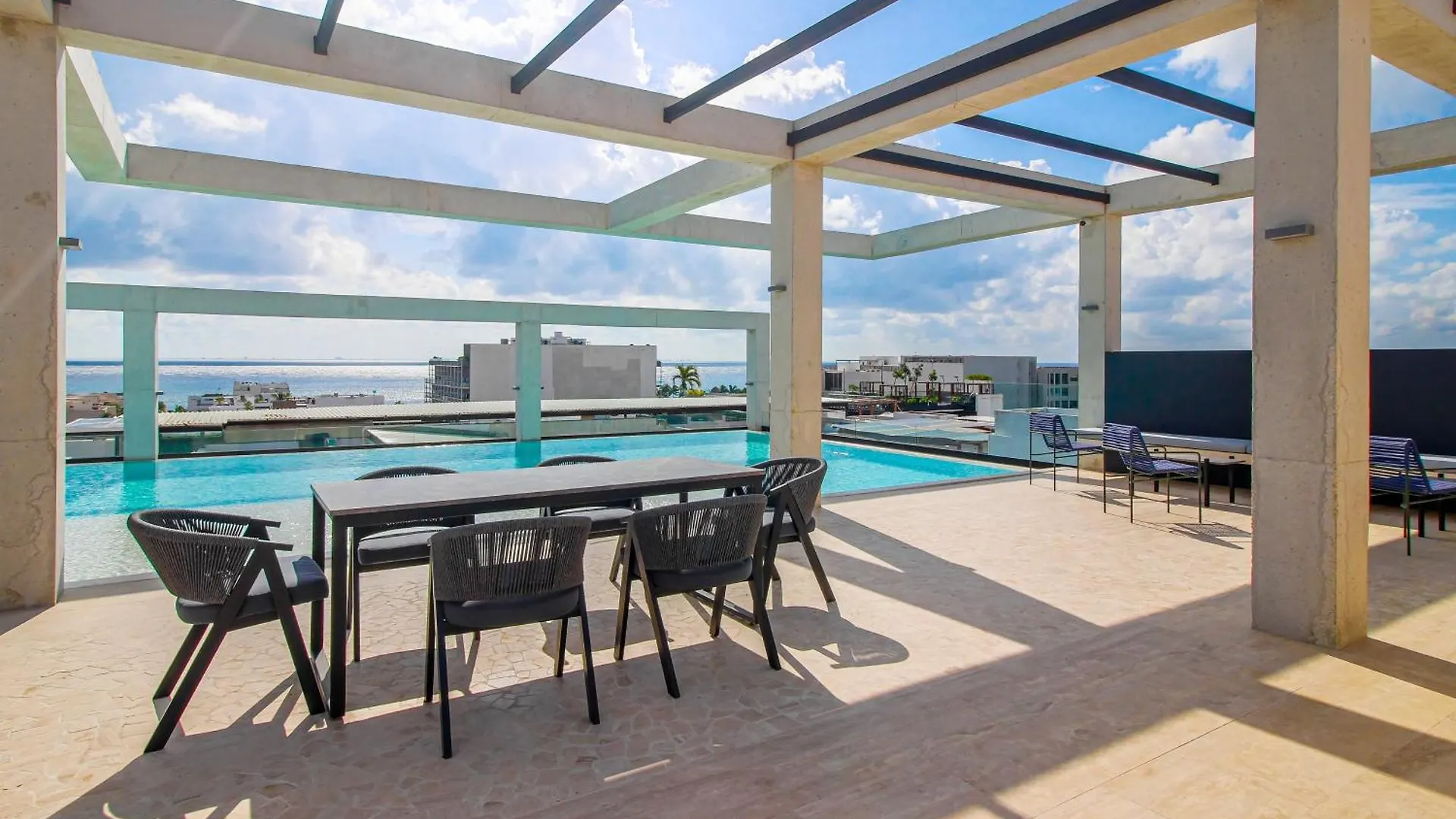Ceren Luxury Apartments # 503A Πλάγια Ντελ Κάρμεν