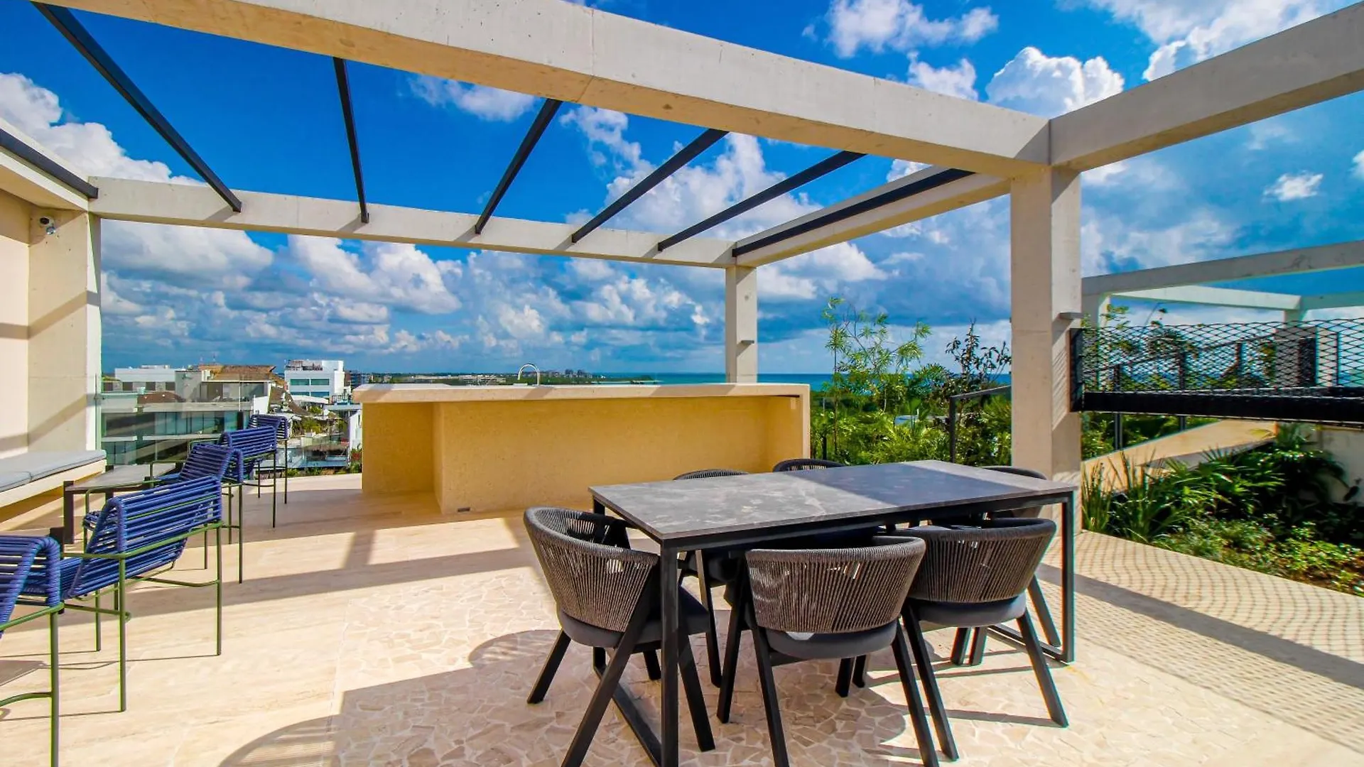 Ceren Luxury Apartments # 503A Πλάγια Ντελ Κάρμεν 0*,