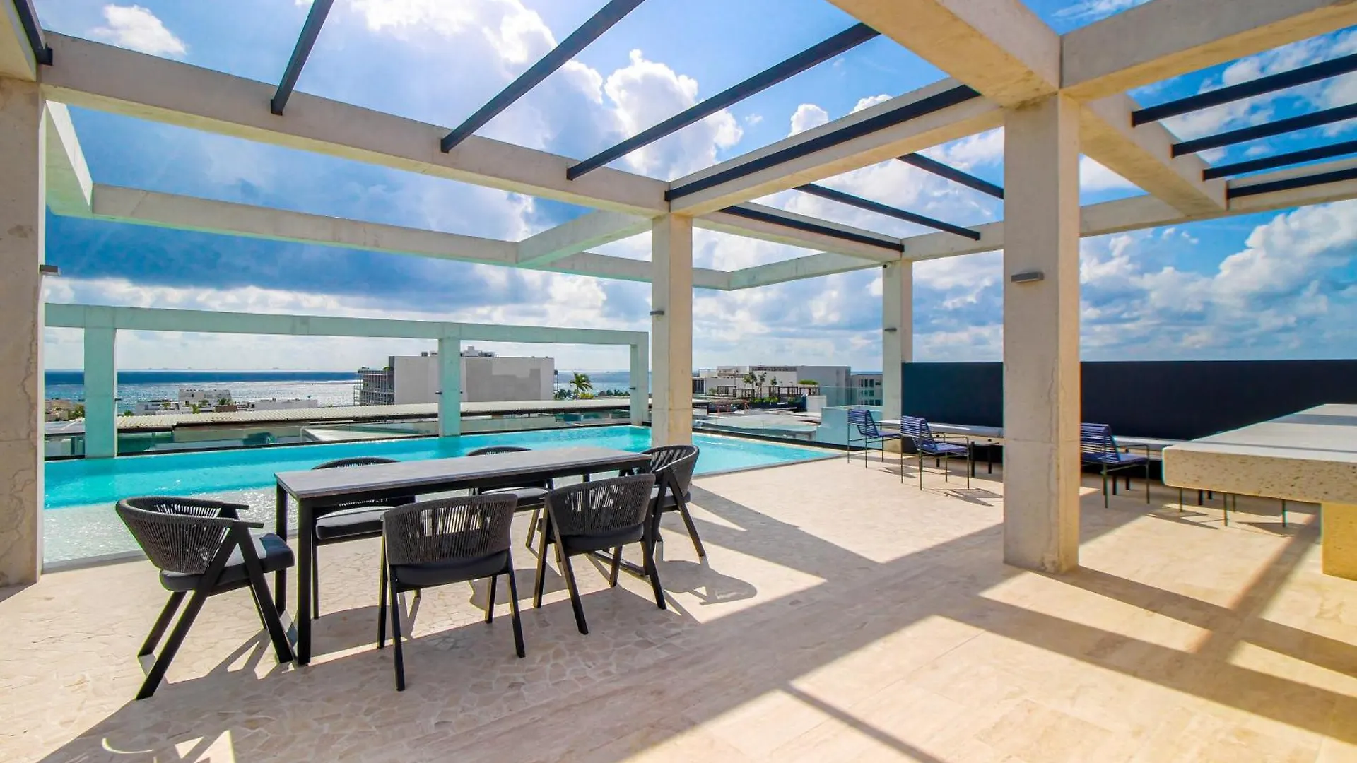 Ceren Luxury Apartments # 503A Πλάγια Ντελ Κάρμεν