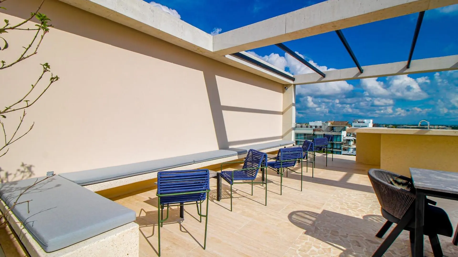 Ceren Luxury Apartments # 503A Πλάγια Ντελ Κάρμεν